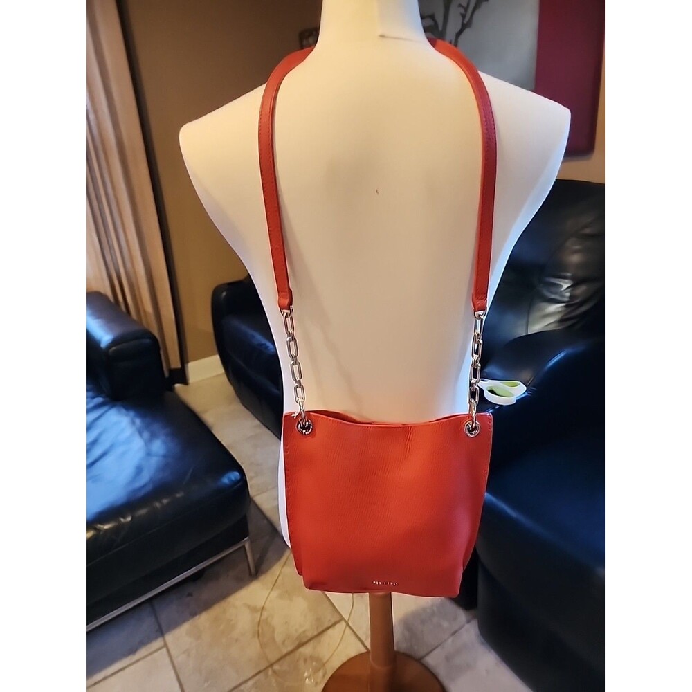 Pre-Owned Ted Baker Orange Pebbled Crossbody Crossbody